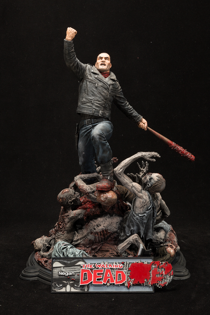 Mcfarlane The Walking Dead COMIC Statue Negan résine  Figurine Collector