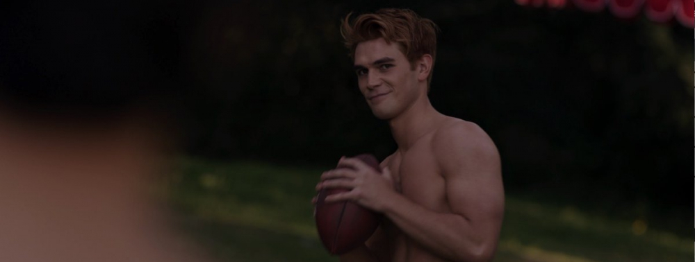 Archie toujours très sexy sur de nouvelles photos de Riverdale Saison 3