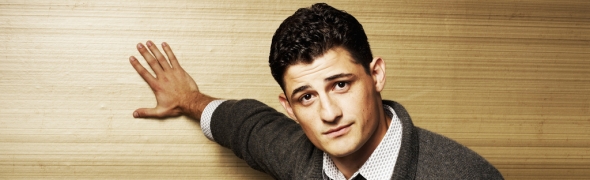 Enver Gjokaj jouera dans the avengers