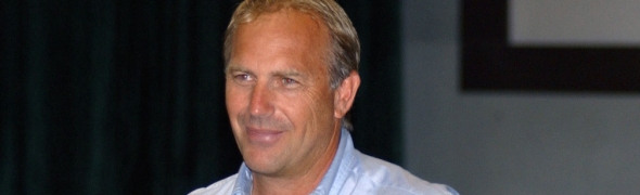 Kevin Costner est Jonathan Kent!