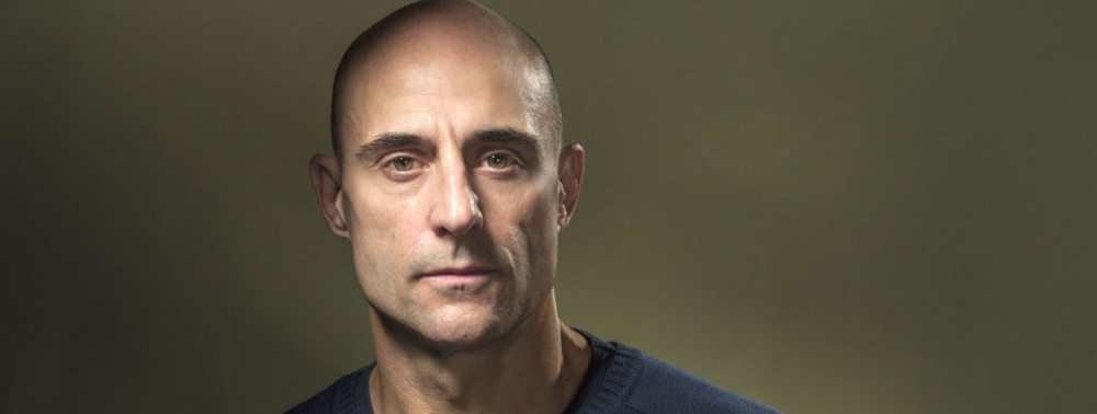 Mark Strong est en pourparlers pour incarner Dr. Sivana dans le film Shazam