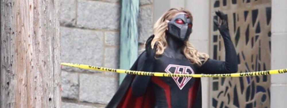 Une première photo d'Overgirl, la Supergirl nazie, pour le prochain crossover CW