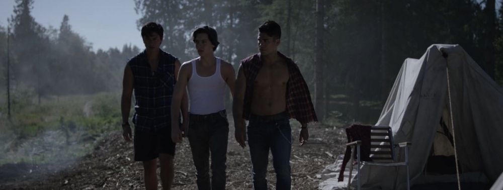 Riverdale amorce son retour dans de premières photos de la saison 3