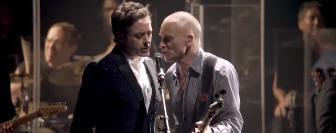 Robert Downey Jr monte sur scène avec Sting pour une reprise de Police