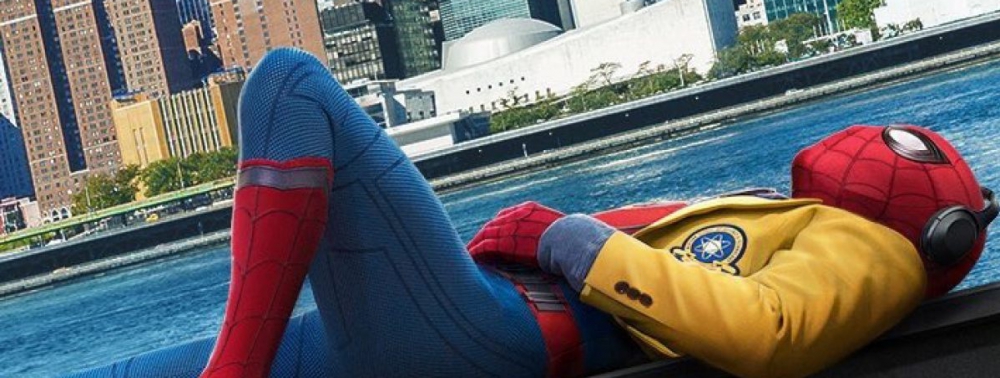 Tom Holland dort vraiment sur le poster de Spider-Man : Homecoming