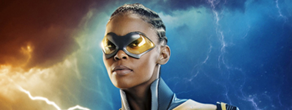 Nafessa Williams se montre en costume de Thunder pour Black Lightning
