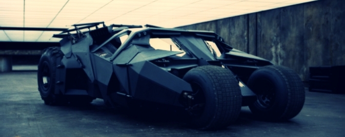 Vends Batmobile de Christopher Nolan état neuf