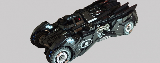 Un fan recrée la Batmobile d'Arkham Knight en Lego
