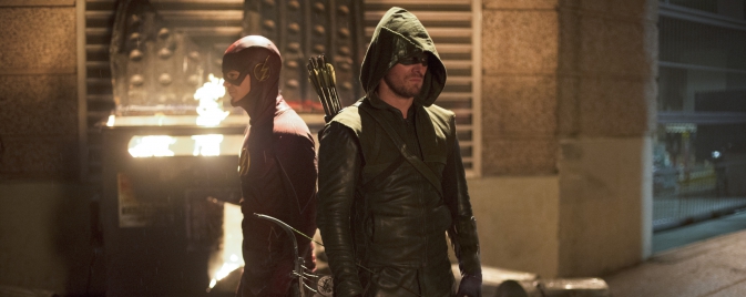 Arrow et Flash débarquent en prime time sur TF1 cet été