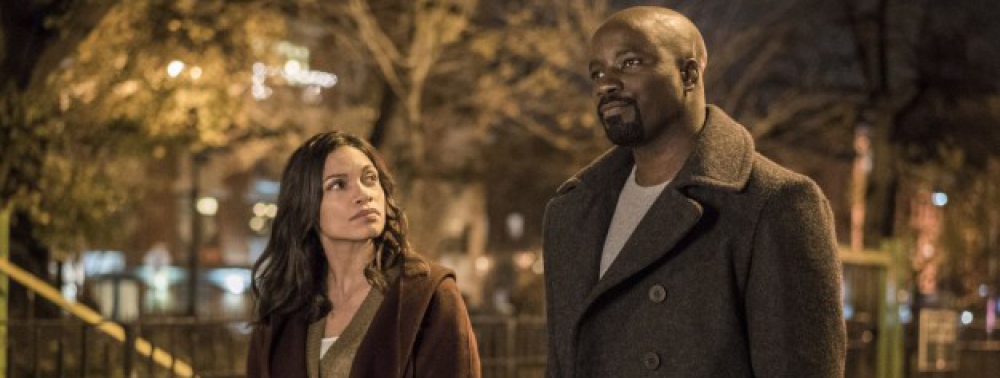 La série Luke Cage se déroule parallèlement aux événements de Daredevil saison 2