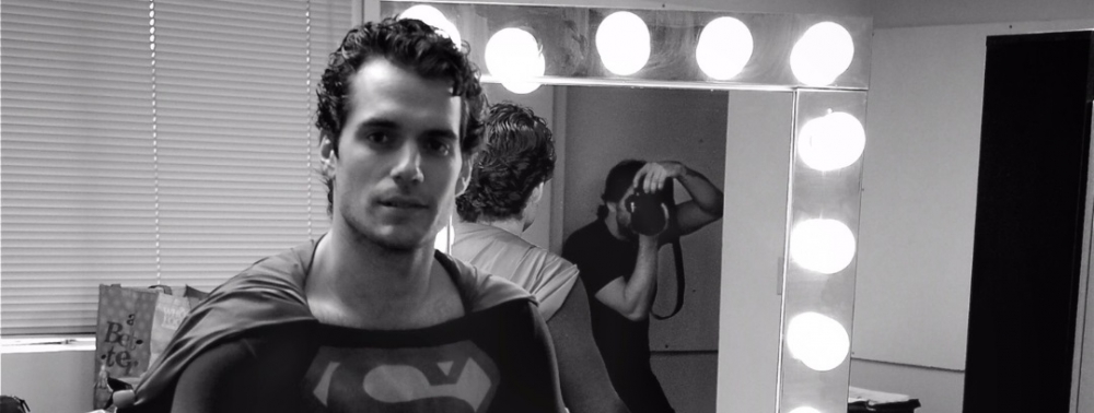 Zack Snyder dévoile une image de Henry Cavill dans le costume de Christopher Reeve