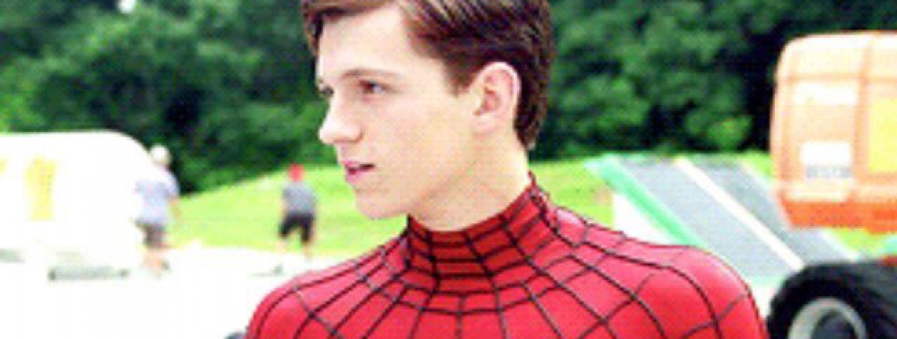 Quelques aperçus du costume test de Spider-Man dans Captain America : Civil War