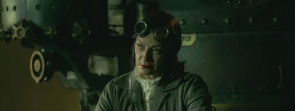 Doom Patrol : de premières images de Madame Rouge dans la saison 3 de la série