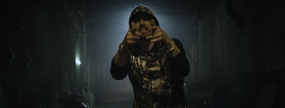 Eminem est lui même un symbiote dans le clip de Venom