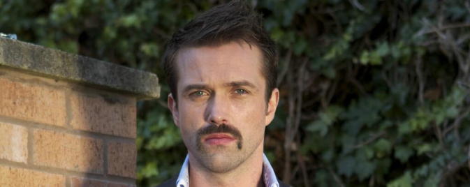 Emmet Scanlan sera le Spectre dans Constantine