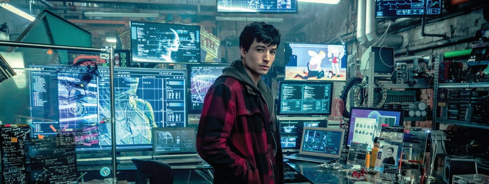 Ezra Miller prend la pose dans un motion poster de Justice League