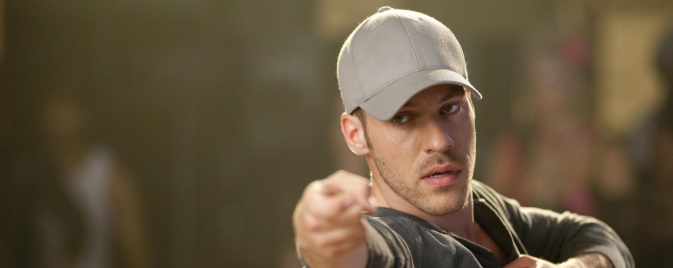 Falk Hentschel sera Hawkman pour les séries de la CW