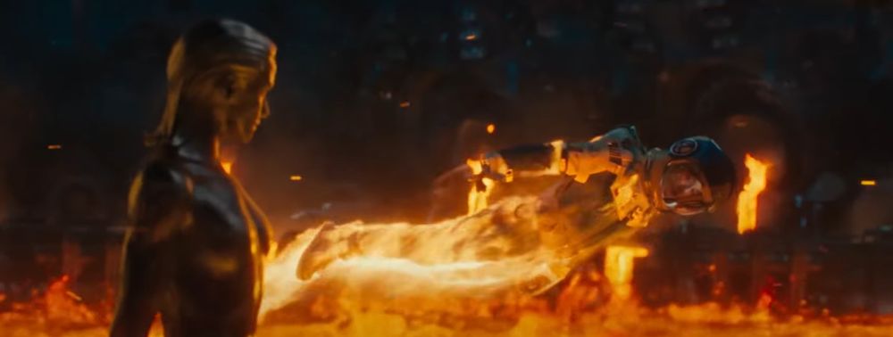 Les 4 Fantastiques : Premiers Pas : Johnny Storm drague la Silver Surfer dans un nouveau teaser