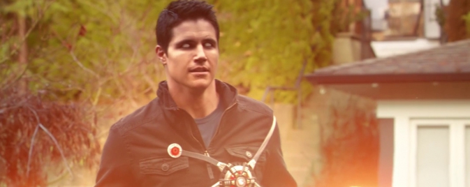 Robbie Amell milite pour une adaptation cinéma de Batman Beyond 