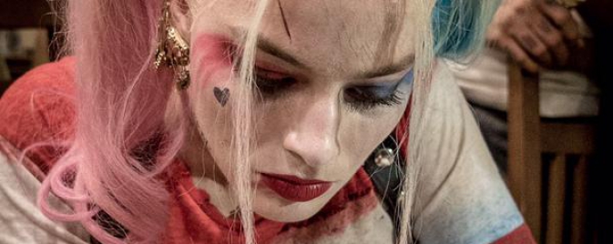 Harley Quinn tatoue dans une série de photos dans les coulisses de Suicide Squad