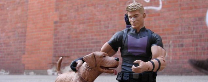 Une figurine pour le Hawkeye de Matt Fraction et son Pizza Dog