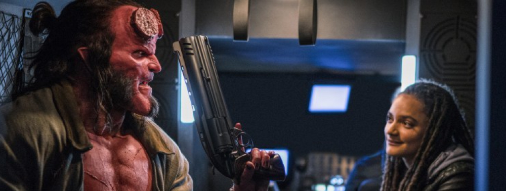 Hellboy se montre sur deux nouvelles images du film de Neil Marshall