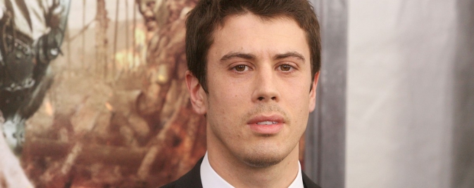 Toby Kebbell dévoile les origines de Doom dans Fantastic Four