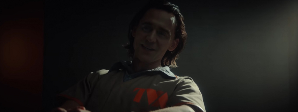 Loki porte une tenue de la police du multivers (TVA) dans le premier teaser de la série Disney+