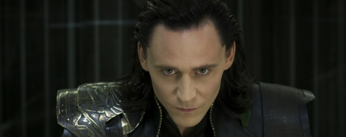 Tom Hiddleston (Loki) voudrait voir l'Enchanteresse au cinéma