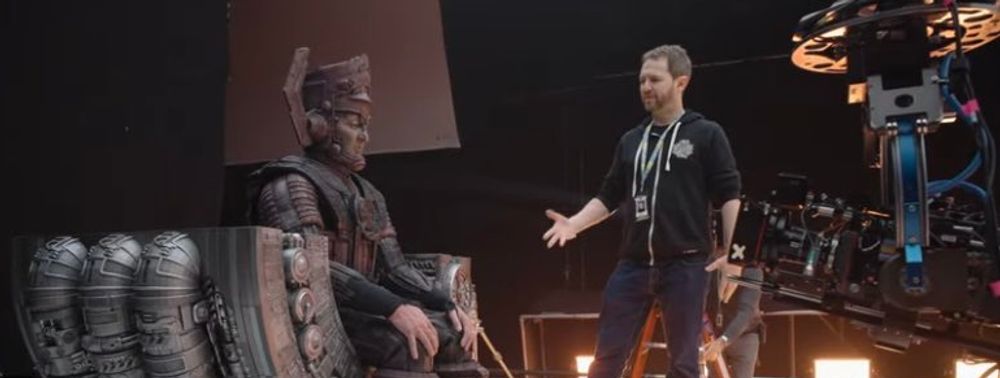 Les 4 Fantastiques : Premiers Pas : une vidéo des coulisses montre Ralph Ineson (Galactus) en costume