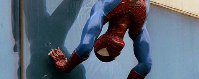 Une statue de Spider-Man enlevée après des plaintes
