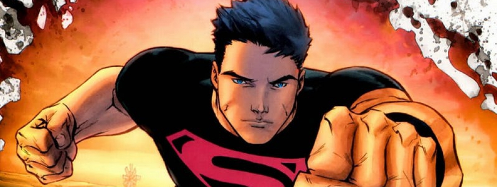 Joshua Orpin se montre en Superboy sur le tournage de Titans saison 2