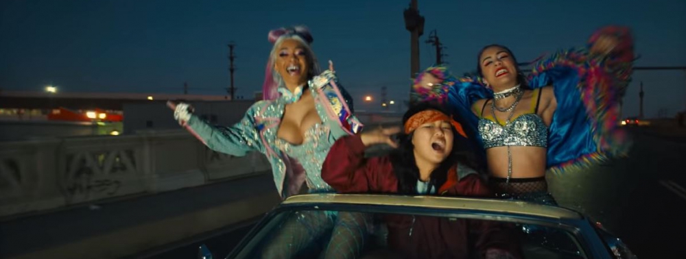 Birds of Prey : un clip pour Sway With Me, 4e single de l'album par Saweetie et GALXARA