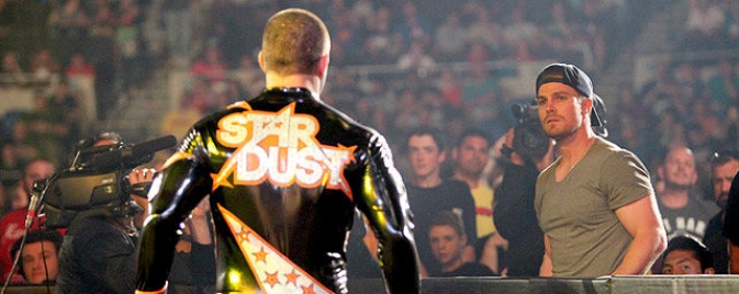 WWE : revivez le combat opposant Stephen Amell à Stardust